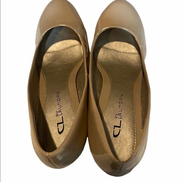 CL By Laundry Women’s Dress Taupe Wedges • 9 wide - Picture 2 of 13